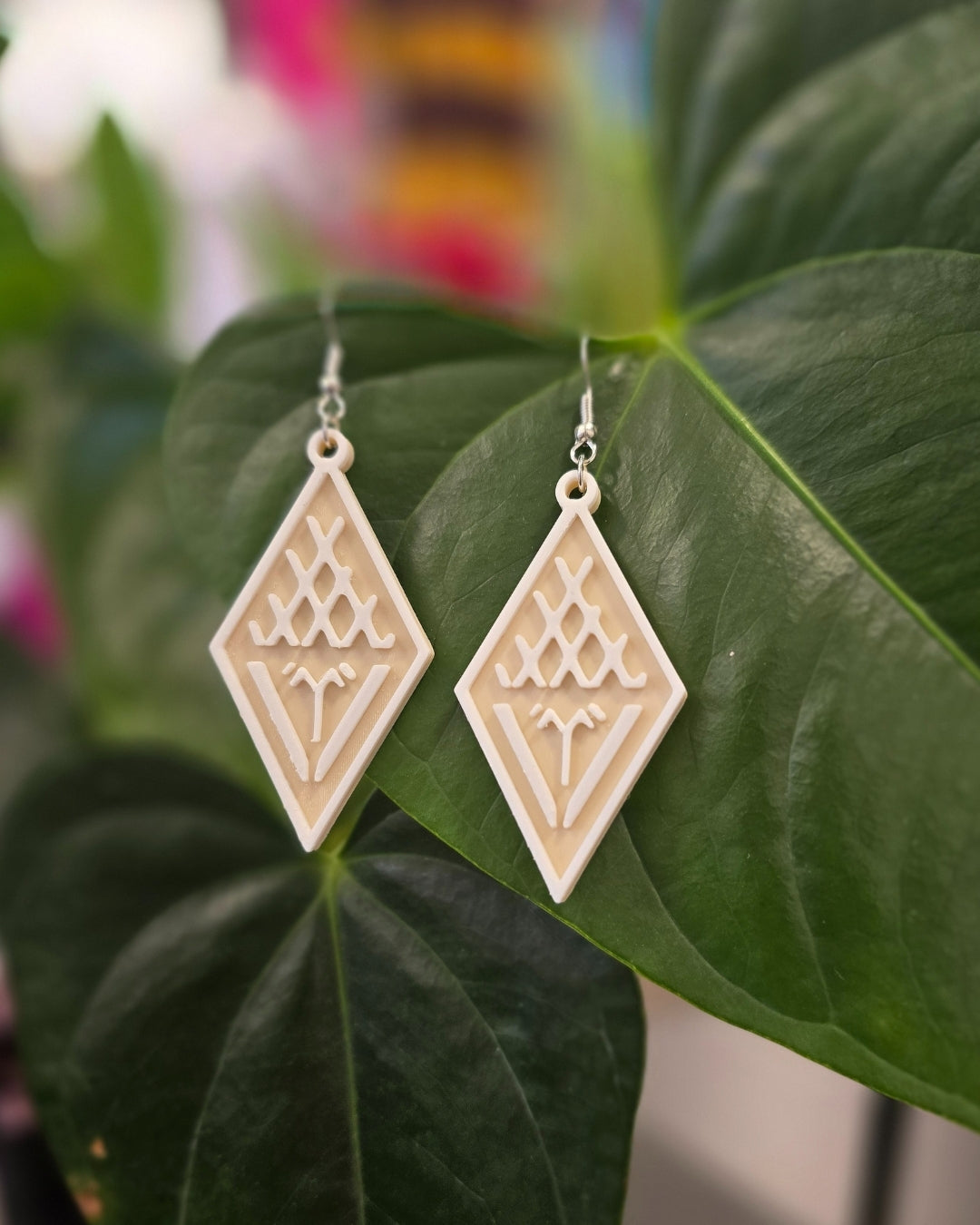 NZ Handcrafted Acrylic Earing - Diamond Drops